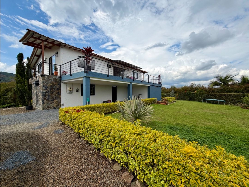 Casa campestre en venta vía Guarne Aeropuerto