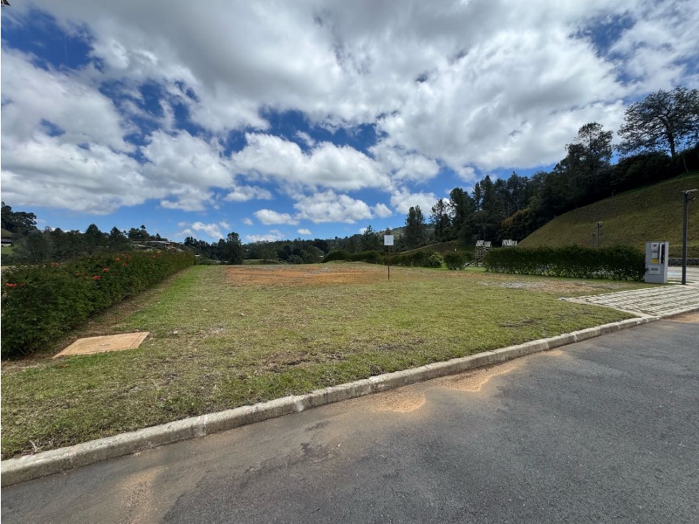 Lote en venta Alto de las Palmas — foto 3