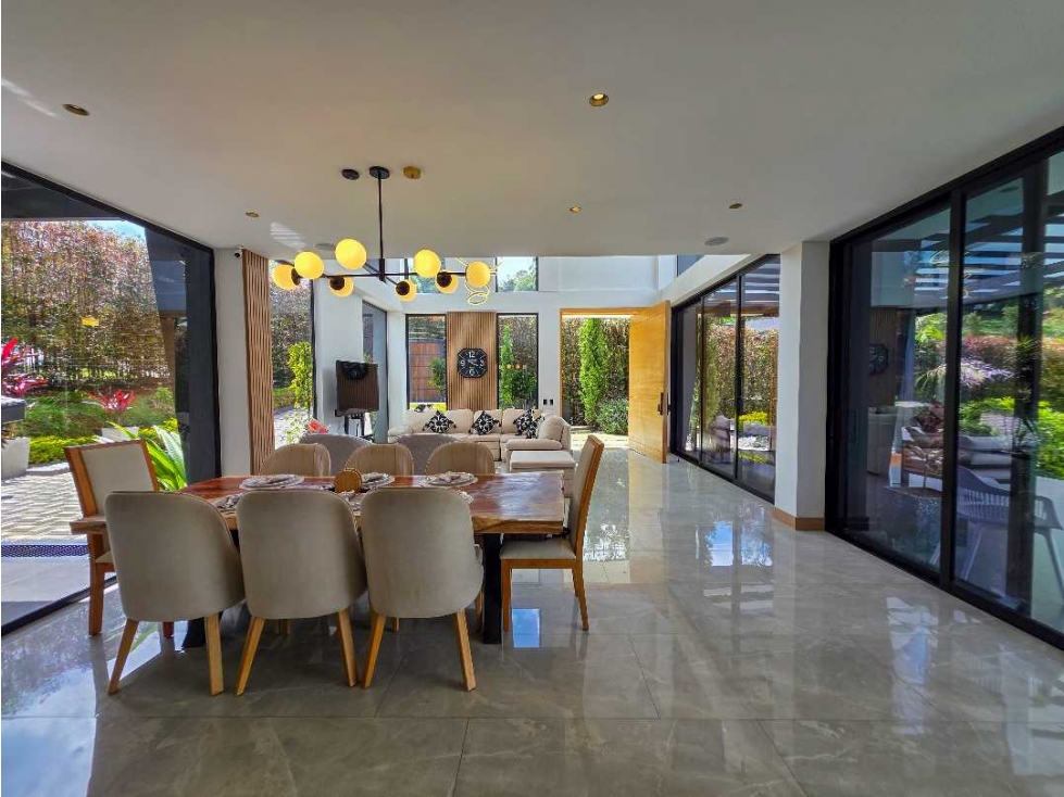 CASA MODERNA EN EL ALTO DE LAS PALMAS DESPUÉS PEAJE RETIRO — foto 3