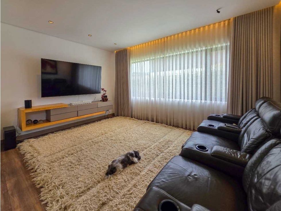 CASA MODERNA EN EL ALTO DE LAS PALMAS CERCA A INDIANA MALL — foto 5