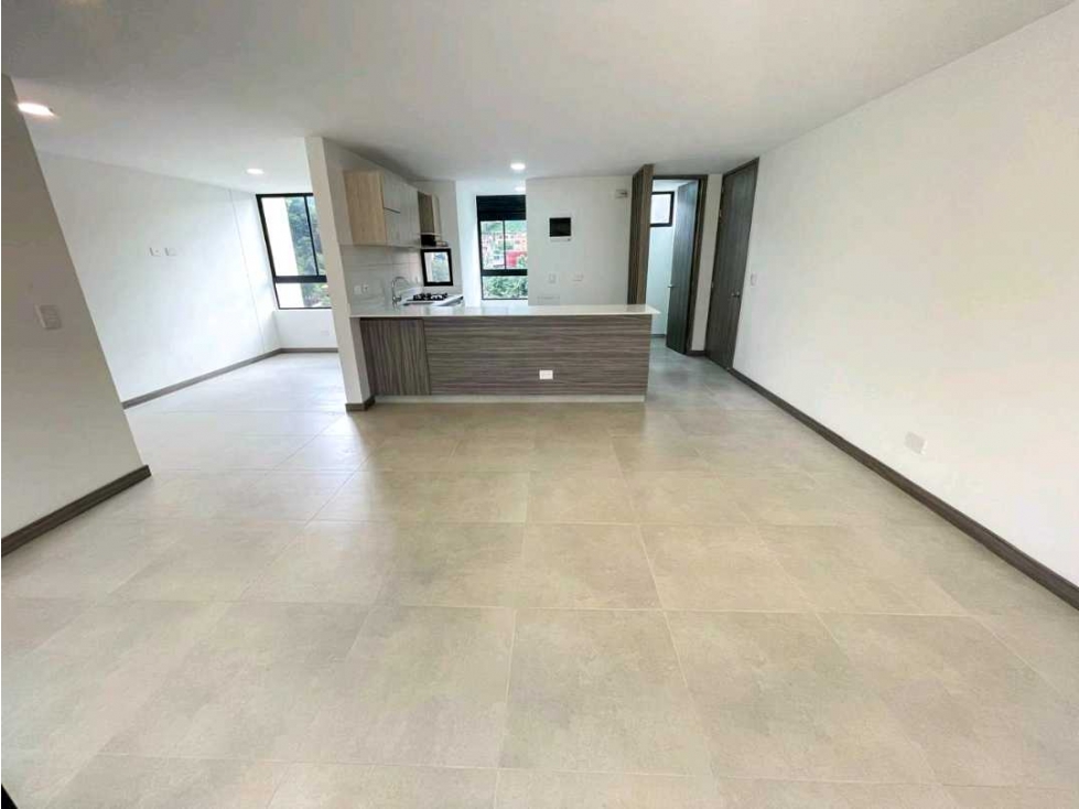 APARTAMENTO CON VISTA VERDE - CAMINO VERDE ENVIGADO — foto 3
