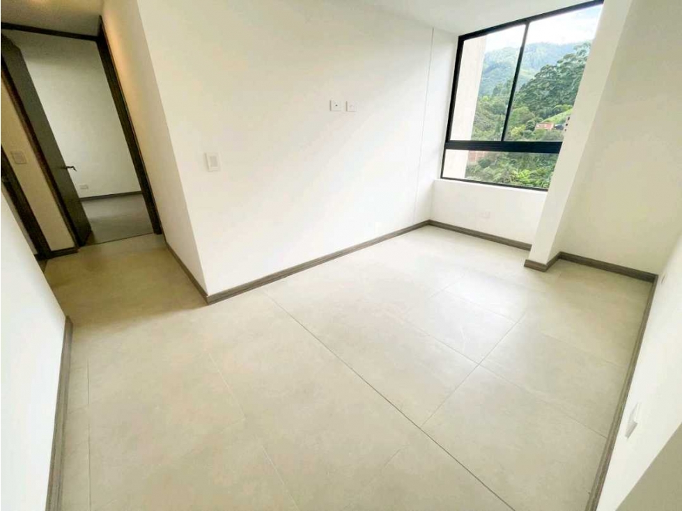 APARTAMENTO CON VISTA VERDE - CAMINO VERDE ENVIGADO — foto 4