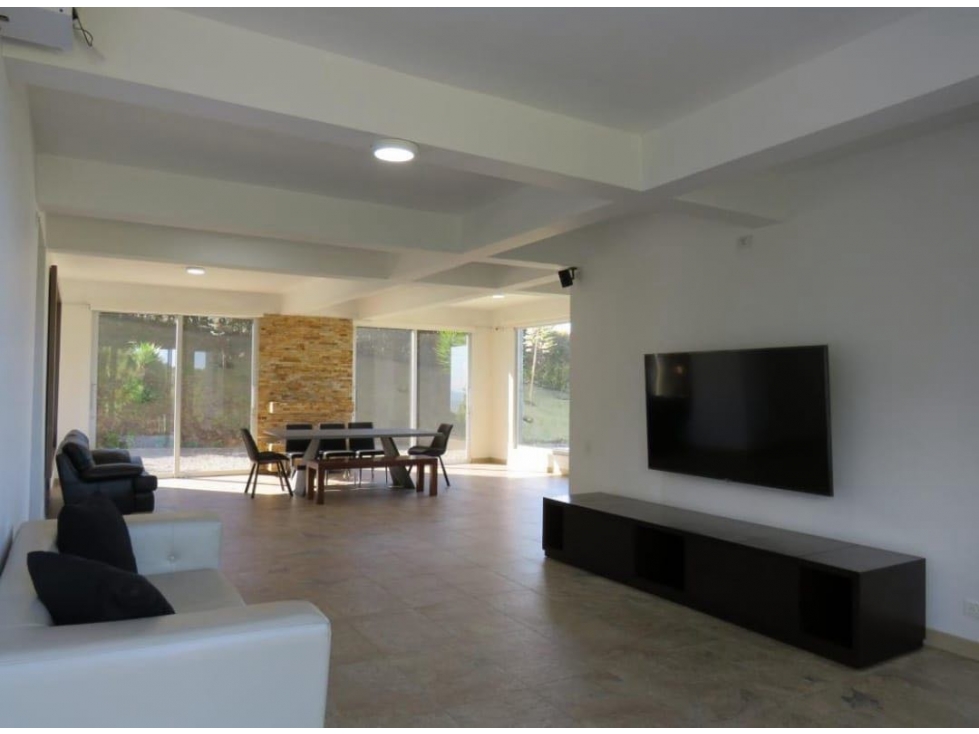 Casa campestre en venta Envigado Alto del Escobero — foto 2