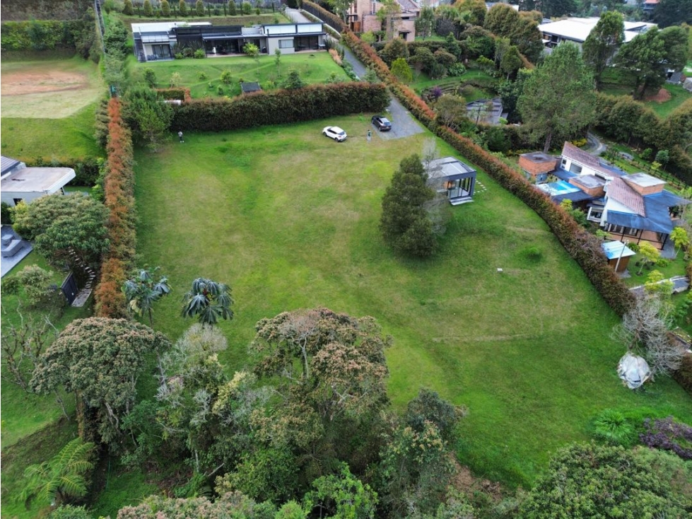 Lote independiente en venta Alto de Palmas — foto 5