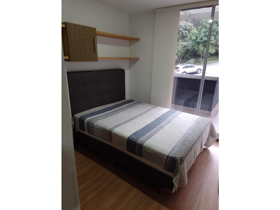 SE VENDE AMPLIO APARTAMENTO CON TERRAZA EN SABANETA SECTOR AVES MARIA — foto 6