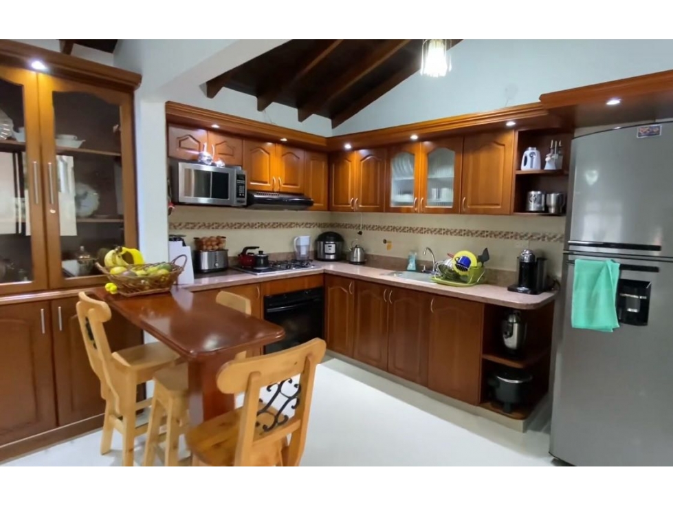 SE VENDE APARTAMENTO EN ENVIGADO SECTOR BARRIO MESA PISO 3