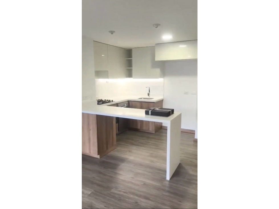 SE VENDE APARTAMENTO EN ENVIGADO EXCELENTE UBICACIÓN — foto 5