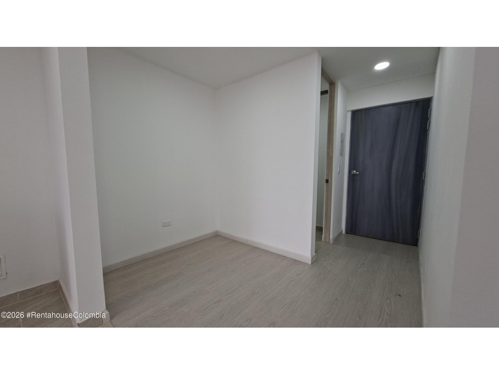 Apartamento en Bogotá (Bogota D.C.) RAH CO: 26-942