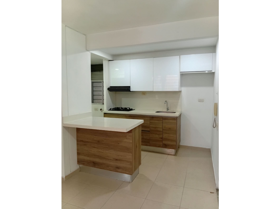 VENDO APARTAMENTO PISO 1 EN VALLE DEL LILI (P.Z) CW:10486110