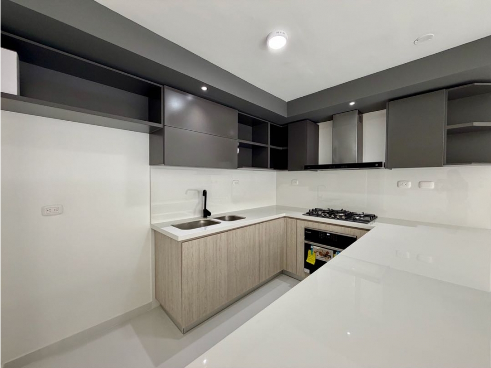 VENTA DE APARTAMENTO - LAGO ALTO
