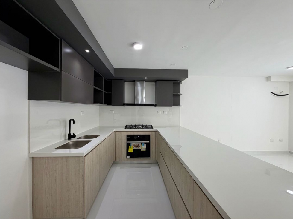 VENTA DE APARTAMENTO - LAGO ALTO — foto 4