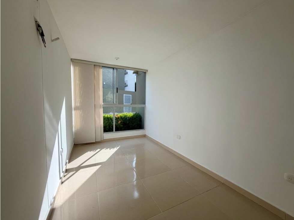 APARTAMENTO EN VENTA EN MIRAMAR PRIMER PISO — foto 3