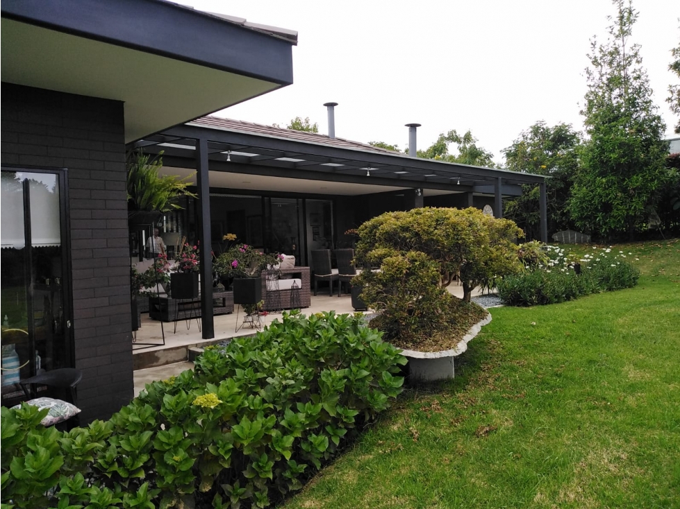 [FA] Hermosa casa de 1 nivel, Alto de Las Palmas, cerca a EIA