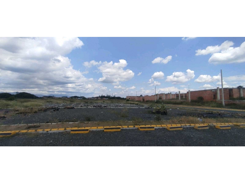 VENDO TERRENO VÍA CANDELARIA LJ 8331759 - 6