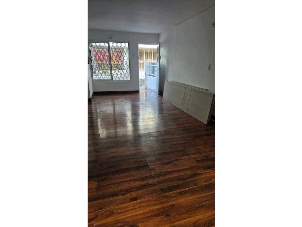 VENDO CASA UNIFAMILIAR EN PASAJE VILLA DEL LAGO LJ 10204526
