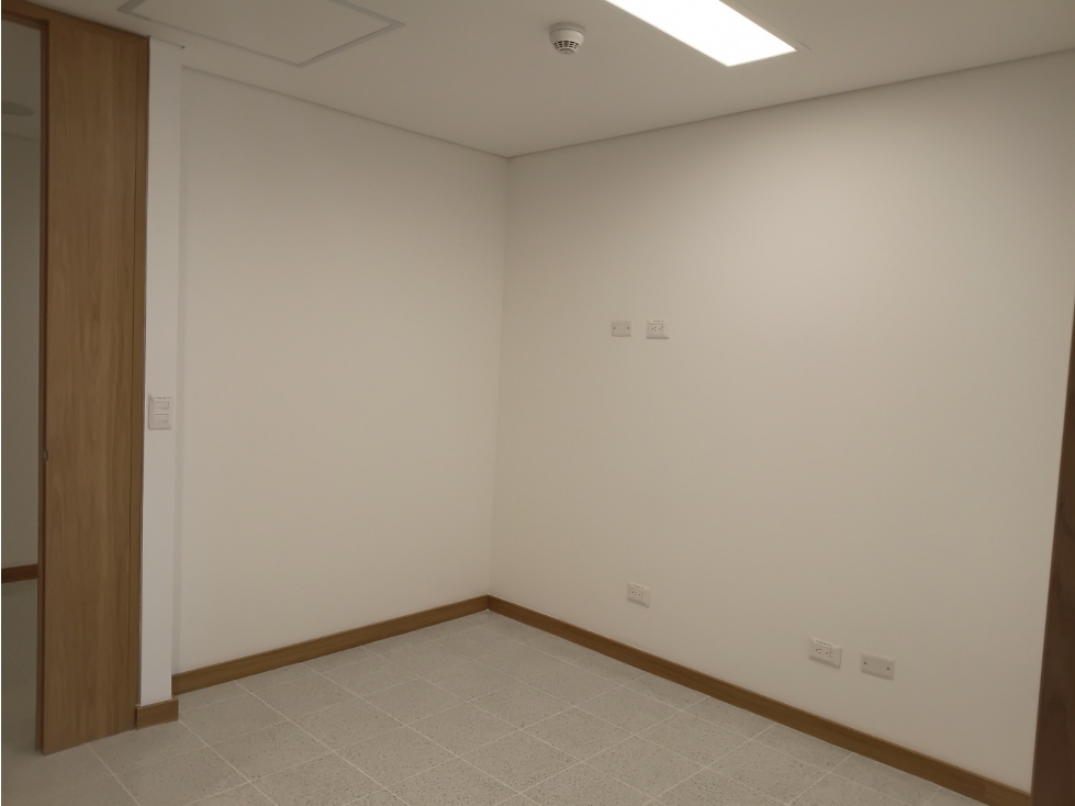 Venta Consultorio PARA ESTRENAR en La América. Medellin - 4