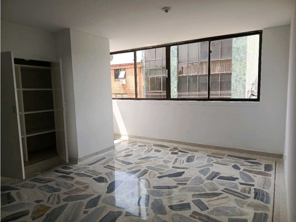 VENDO APARTAMENTO 3ER PISO C/A EN EDIFICIO CUARTO DE LEGUA LJ 9752492 — foto 4