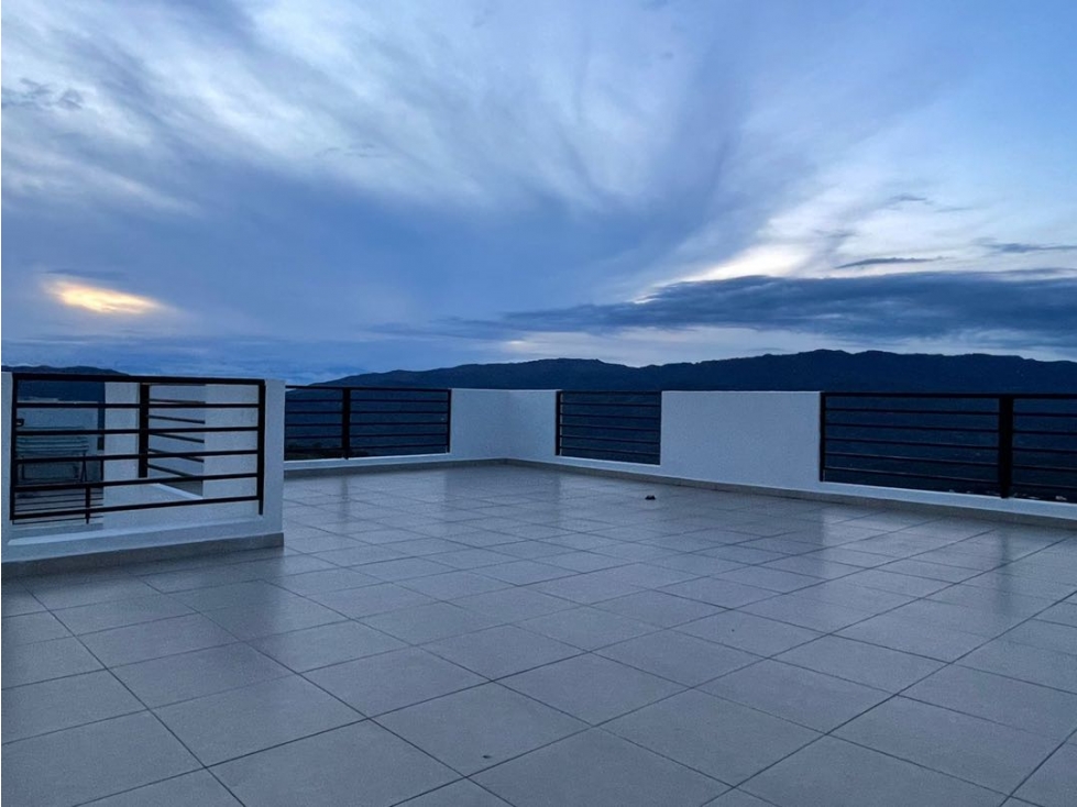Espectacular PENTHOUSE con vista a la cordillera en Palmas de Iraki