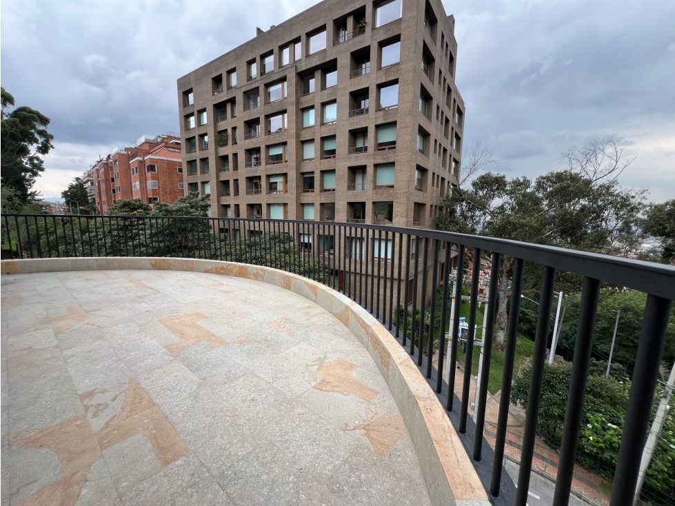 SE ARRIENDA APARTAMENTO EN LOS ROSALES 228m2 + TERRAZA 100m2 — foto 6