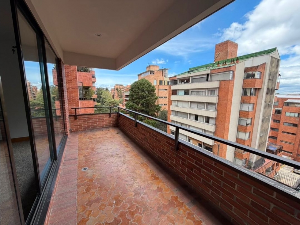 Espectacular apto para ARRIENDO en Rosales