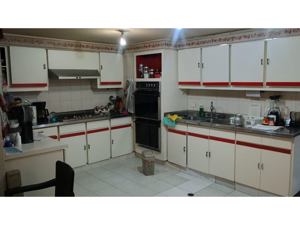 Amplio apartamento PERFECTO PARA REMODELAR!! — foto 5