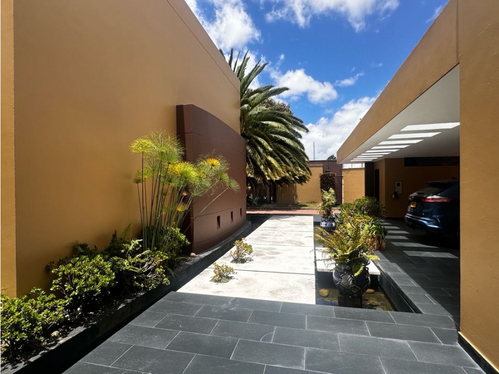 Casa rodeada de naturaleza en conjunto cerrado en Chía. — foto 2