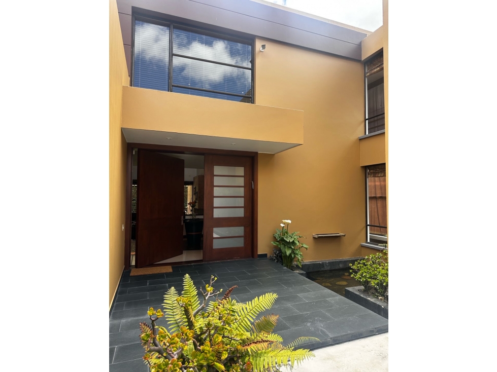Casa rodeada de naturaleza en conjunto cerrado en Chía. — foto 3