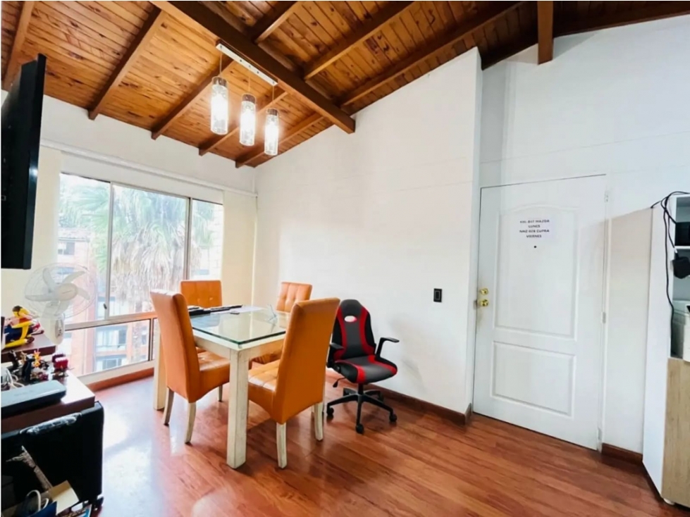 Apartamento en venta El Poblado Loma San Julián - Último piso