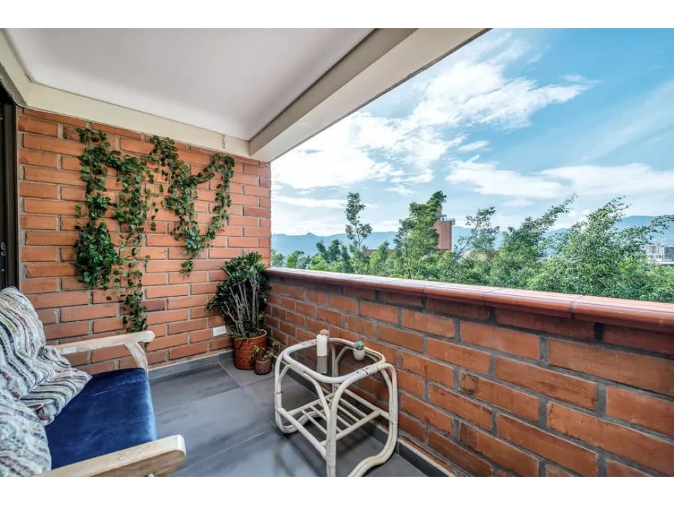 Penthouse duplex en venta El Poblado Vizcaya - Terraza privada