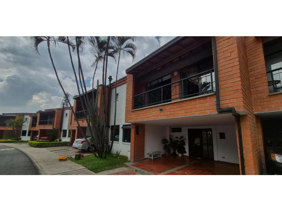 Casa en venta Envigado sector La Sebastiana - Unidad cerrada — foto 2