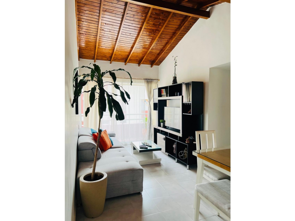 Venta apartamento amoblado El Poblado Manila - piso 4 sin ascensor