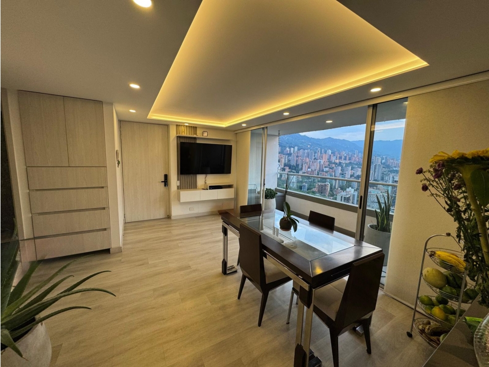 Apartamento en venta El Poblado Country Club - Remodelado — foto 2