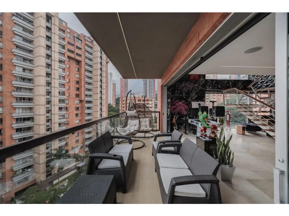 Venta apartamento duplex de lujo El Poblado - Milla de oro — foto 2