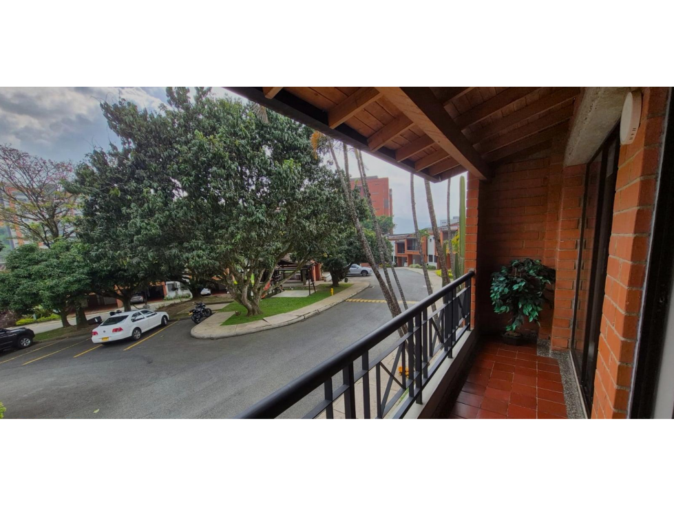 Casa en venta Envigado sector La Sebastiana - Unidad cerrada
