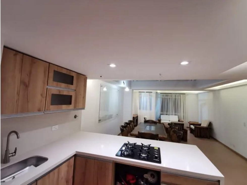 Venta penthouse duplex Laureles segundo parque - Renovado — foto 3