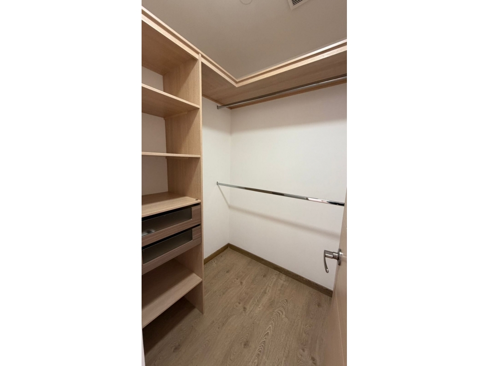 Venta penthouse moderno con terraza - Envigado loma esmeraldal — foto 3