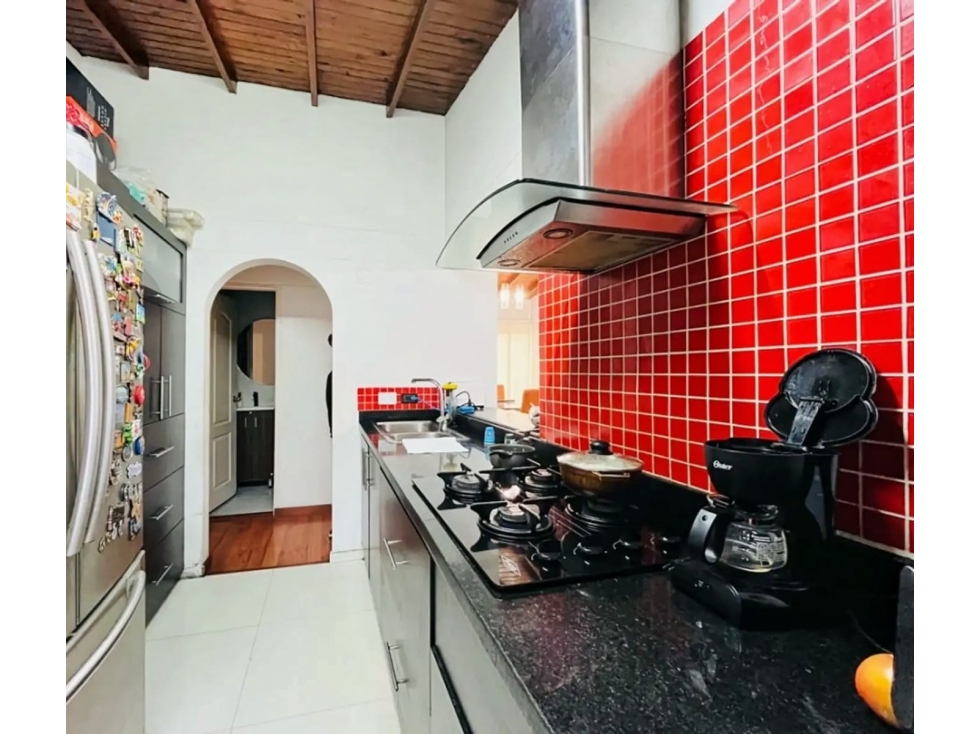 Apartamento en venta El Poblado Loma San Julián - Último piso — foto 4
