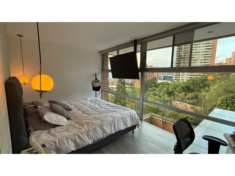 Apartamento duplex en venta El Poblado sector El Tesoro - Terraza — foto 4