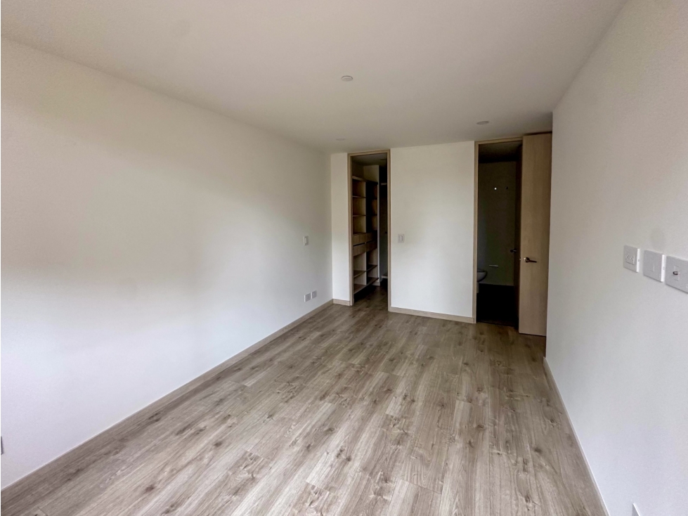 Apartamento en venta El Poblado sector Intercontinental - Moderno — foto 4