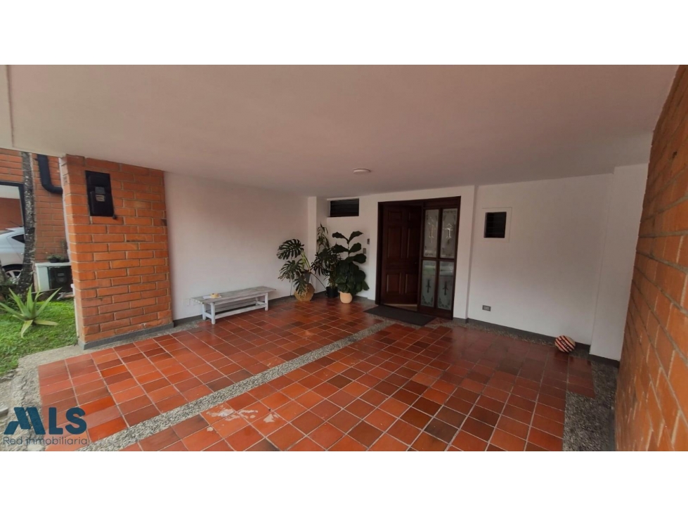 Casa en venta Envigado sector La Sebastiana - Unidad cerrada — foto 3