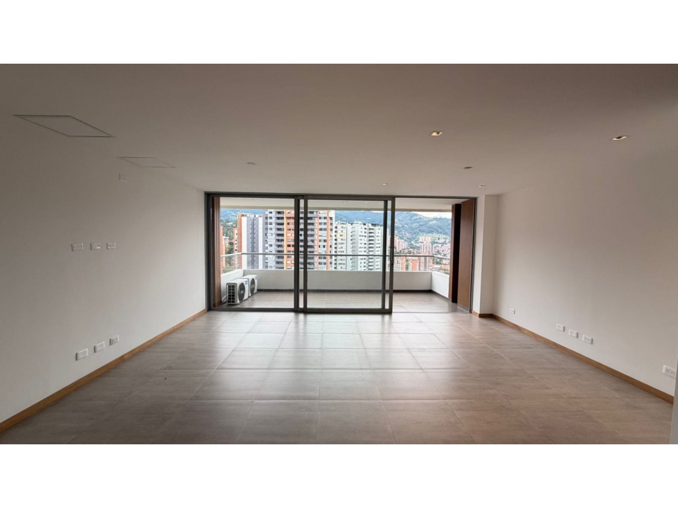Venta penthouse moderno con terraza - Envigado loma esmeraldal — foto 4