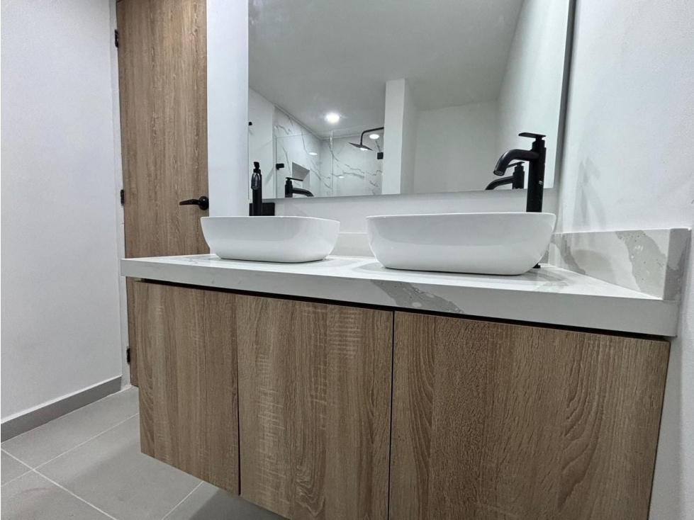 Venta apartamento El Poblado Las Palmas - Remodelado full — foto 5