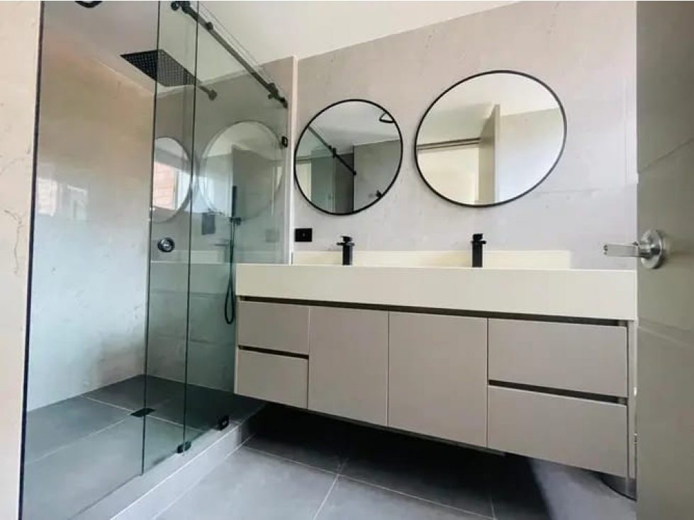 Apartamento reformado en venta El Poblado - Transversal Inferior — foto 5