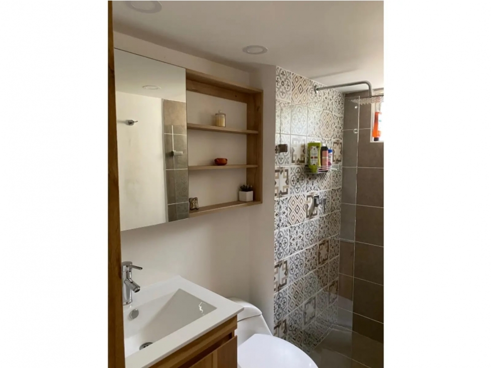 Venta apartamento El Poblado Loma del Indio - Remodelado — foto 6