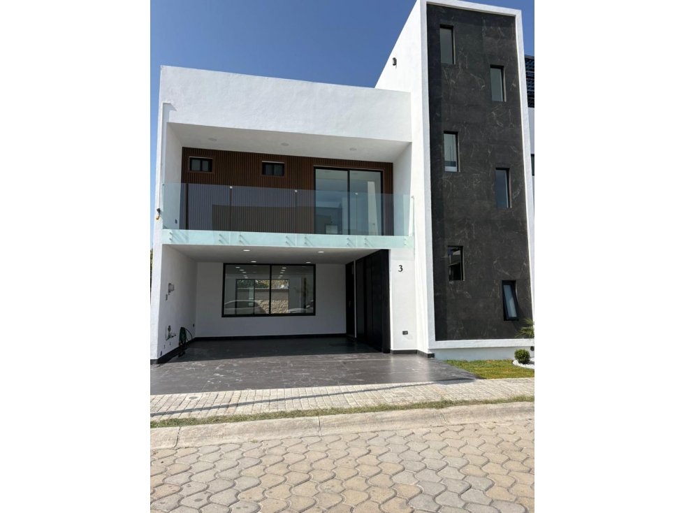 RESIDENCIA EN VENTA EN PARQUE TLAXCALA