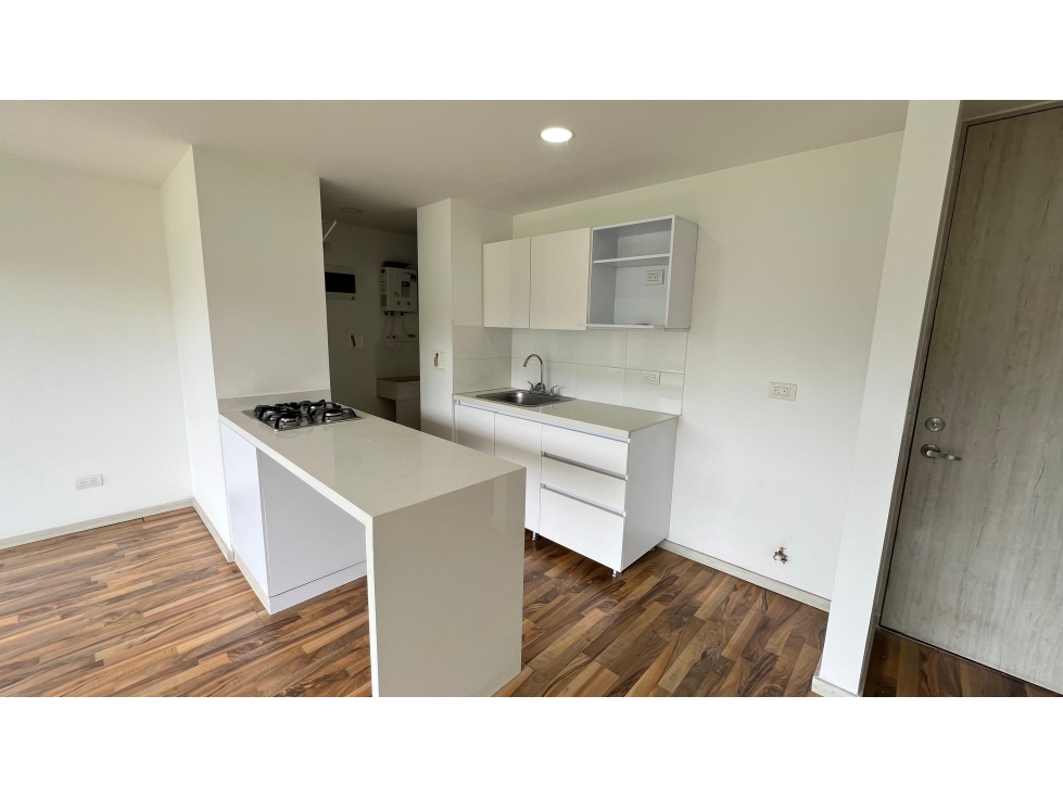 Apartamento en venta en unidad cerrada en las lomitas en Sabaneta — foto 4
