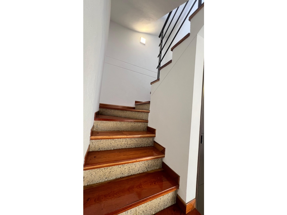 Casa en venta en unidad cerrada en el sector de suramerica — foto 6