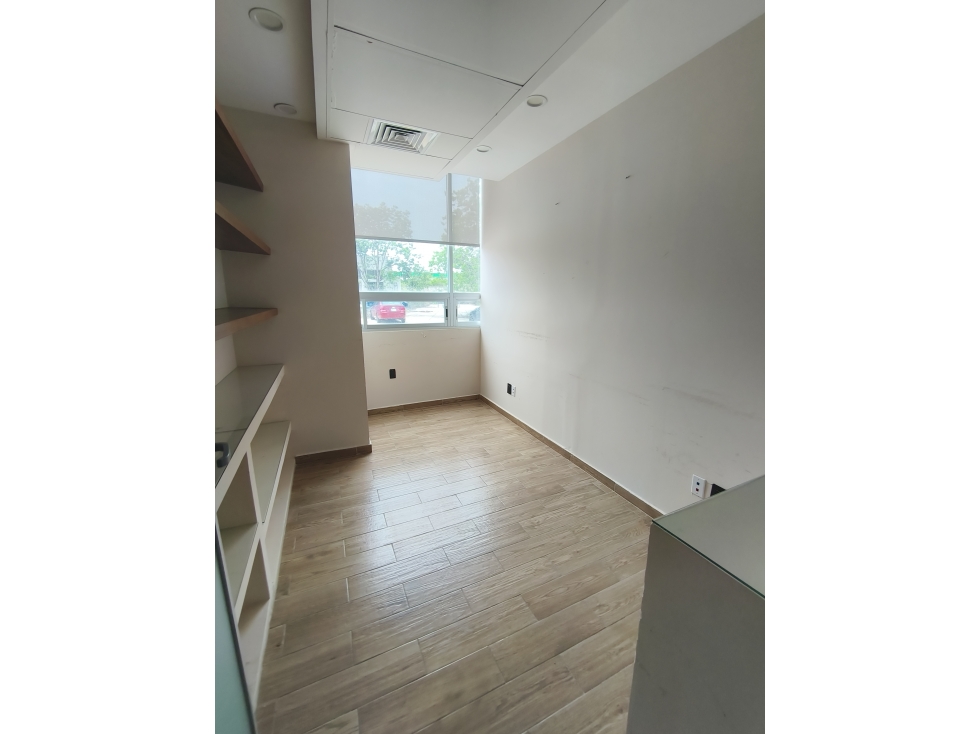 RENTA DE LOCAL 140 M2 EN PLAYA DEL CARMEN - 5