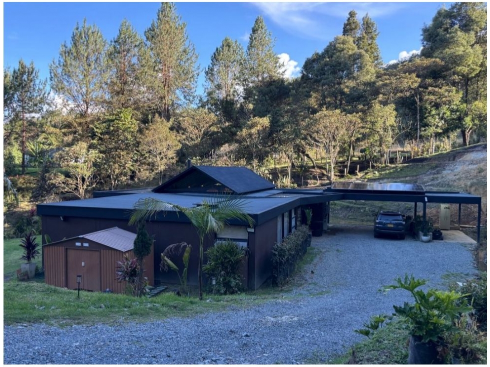Venta de casa en mirador de la cascada, el retiro