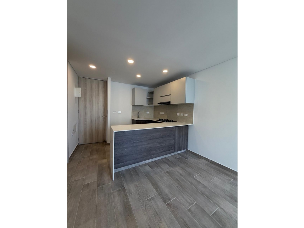 APARTAMENTO VENTA CASTELLANA, PARA ESTRENAR — foto 4
